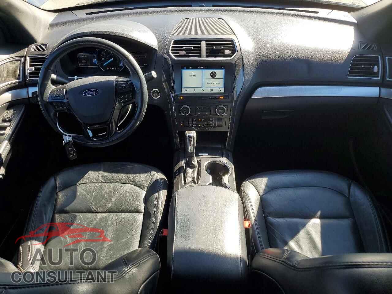 FORD EXPLORER 2017 - 1FM5K8D81HGD83184