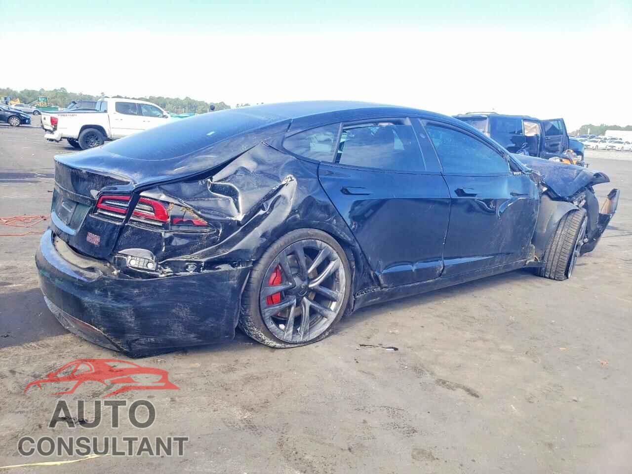 TESLA MODEL S 2023 - 5YJSA1E67PF512455