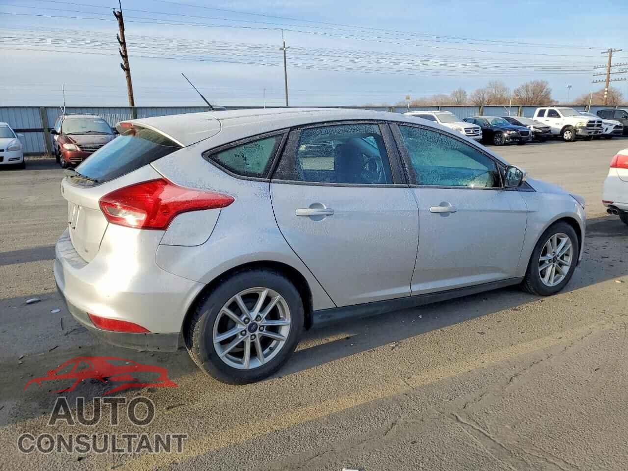FORD FOCUS 2017 - 1FADP3K23HL210766