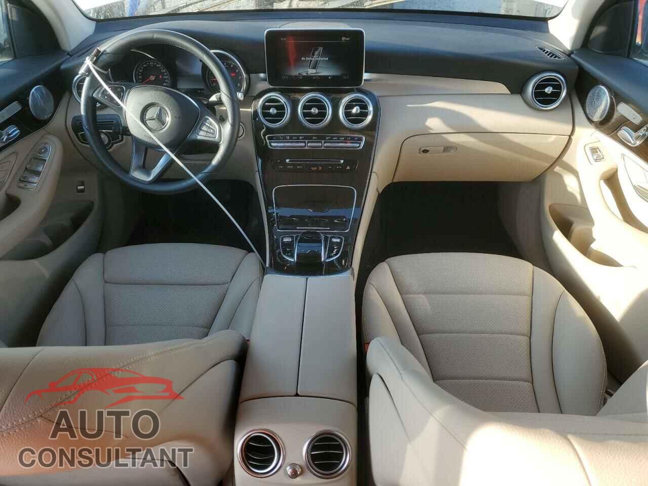 MERCEDES-BENZ GLC-CLASS 2017 - WDC0G4KB1HF238668