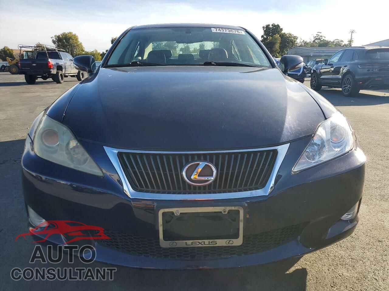 LEXUS IS 2009 - JTHBK262495092896