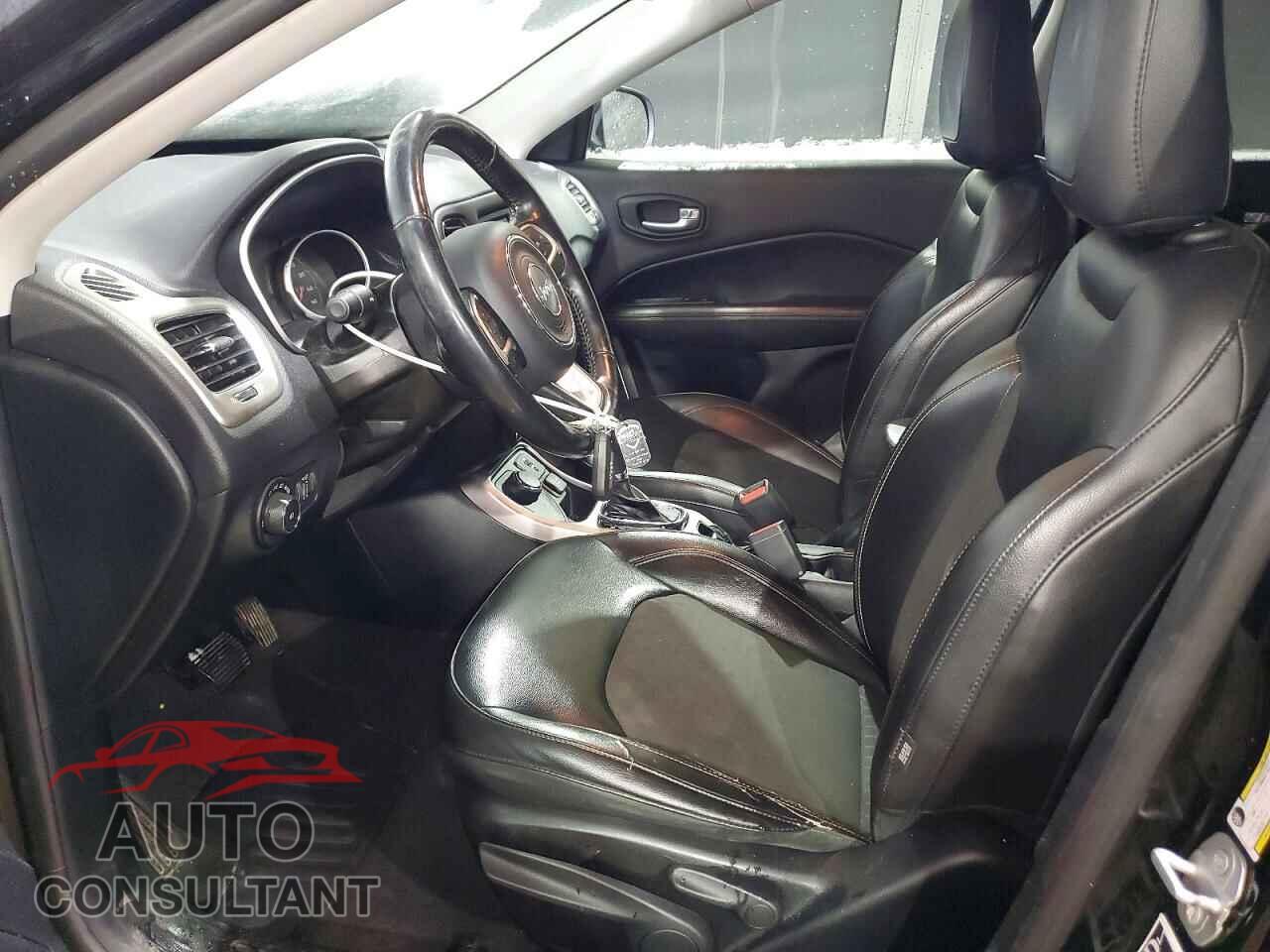JEEP COMPASS 2018 - 3C4NJDBBXJT201997