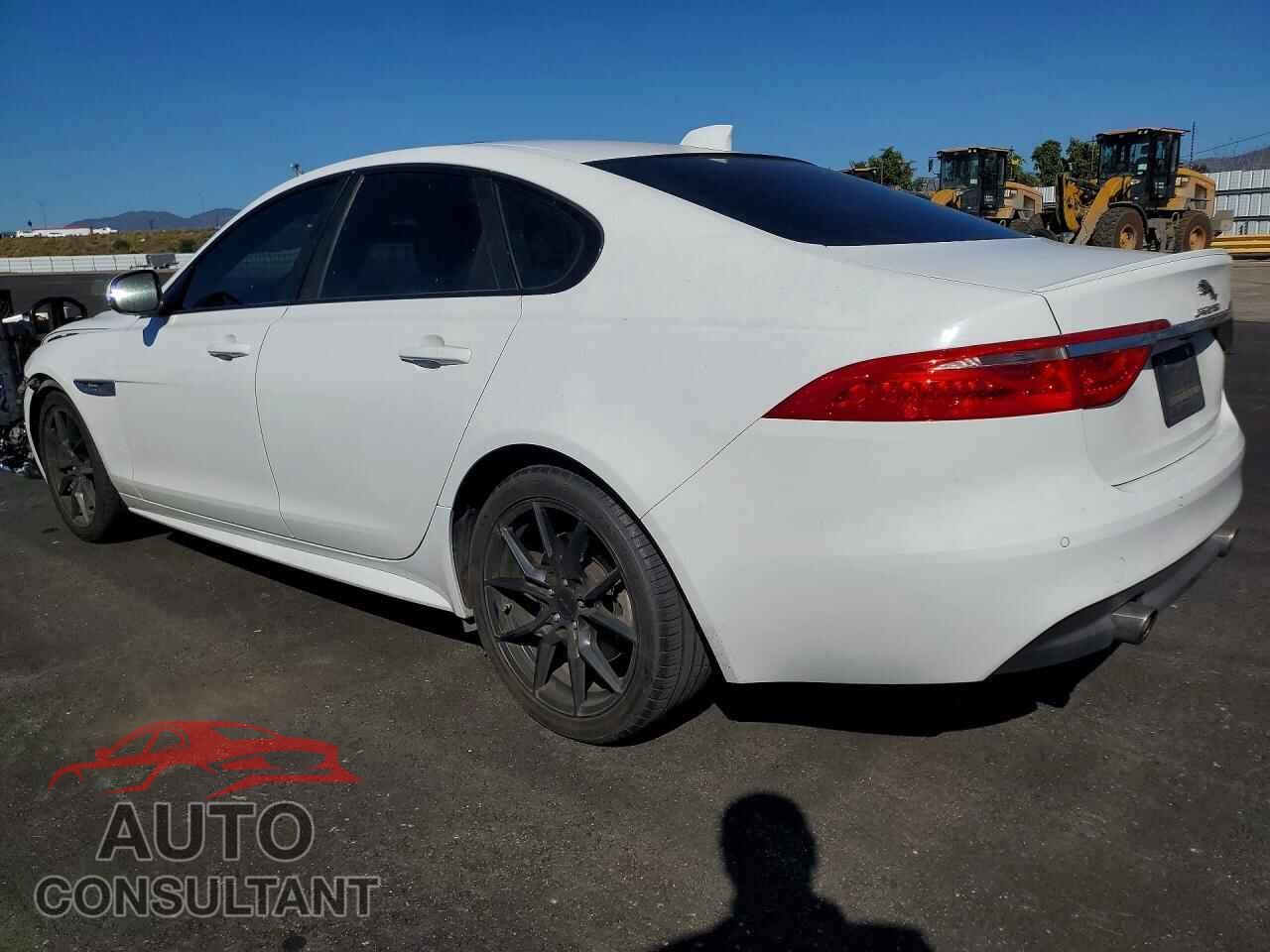 JAGUAR XF 2016 - SAJBF4BV5GCY13402