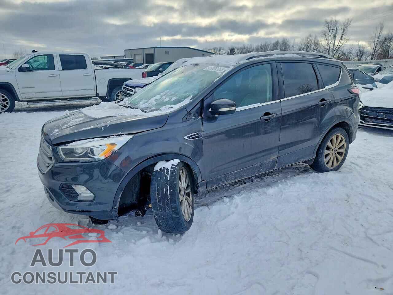 FORD ESCAPE 2017 - 1FMCU9J90HUB77585