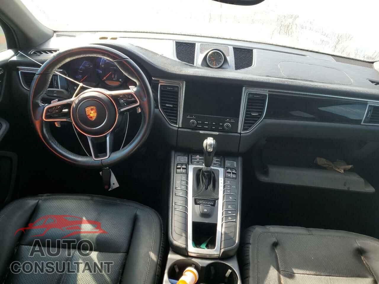 PORSCHE MACAN 2017 - WP1AA2A54HLB04474
