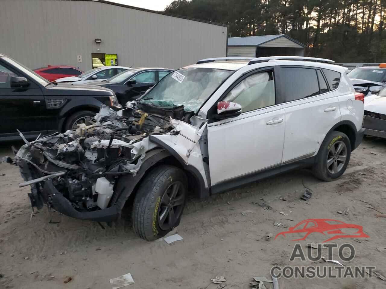 TOYOTA RAV4 2015 - JTMRFREV8FD169957