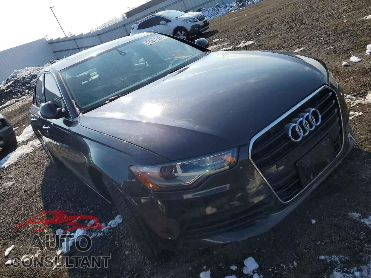 AUDI A6 2013 - WAUGFAFC4DN006135