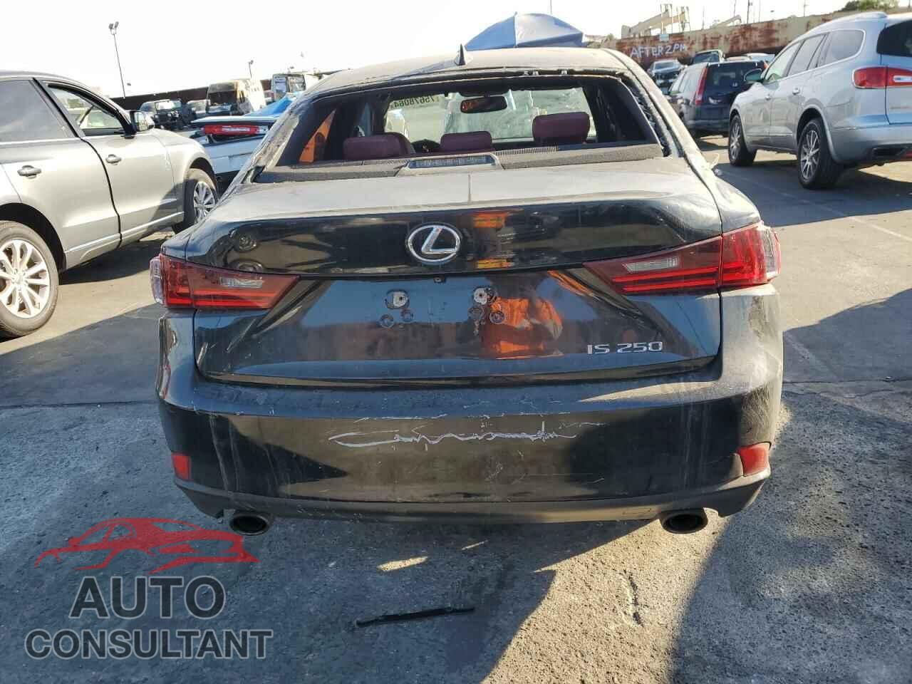 LEXUS IS 2014 - JTHBF1D2XE5041852