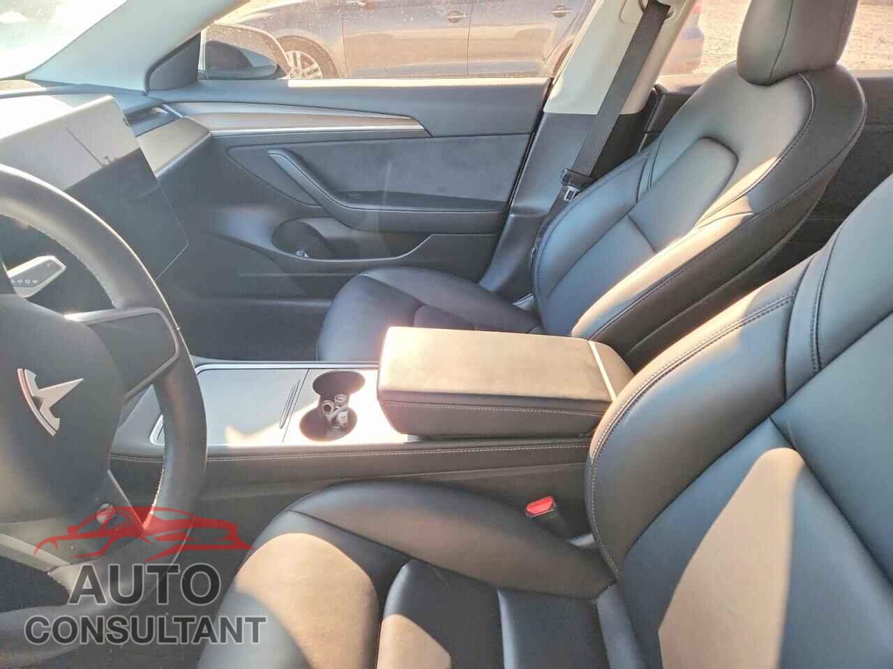 TESLA MODEL 3 2022 - 5YJ3E1EA0NF311183