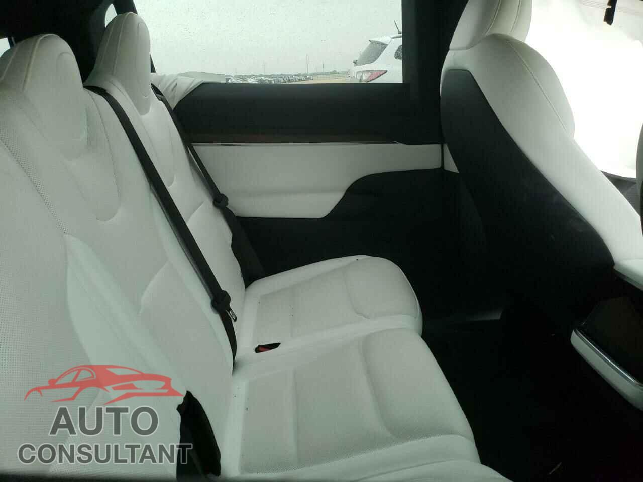 TESLA MODEL X 2022 - 7SAXCAE56NF359705