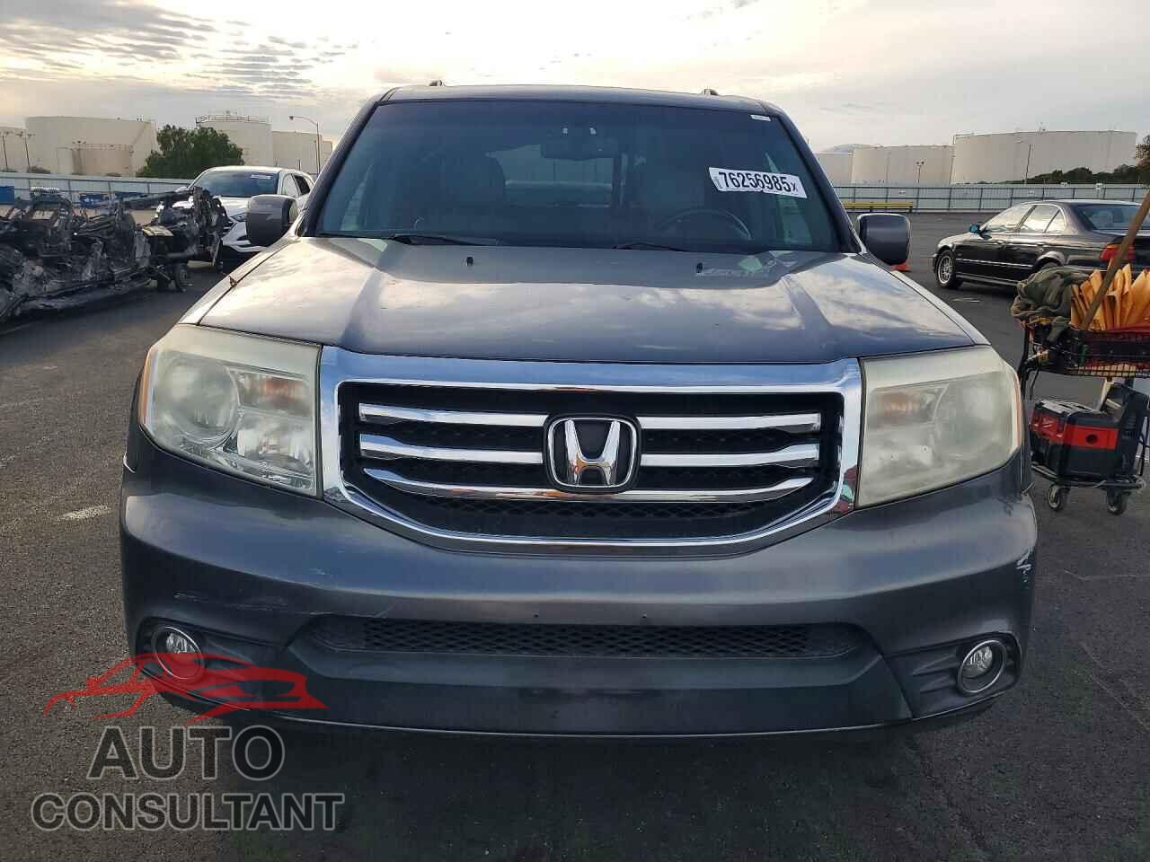 HONDA PILOT 2012 - 5FNYF3H77CB005187