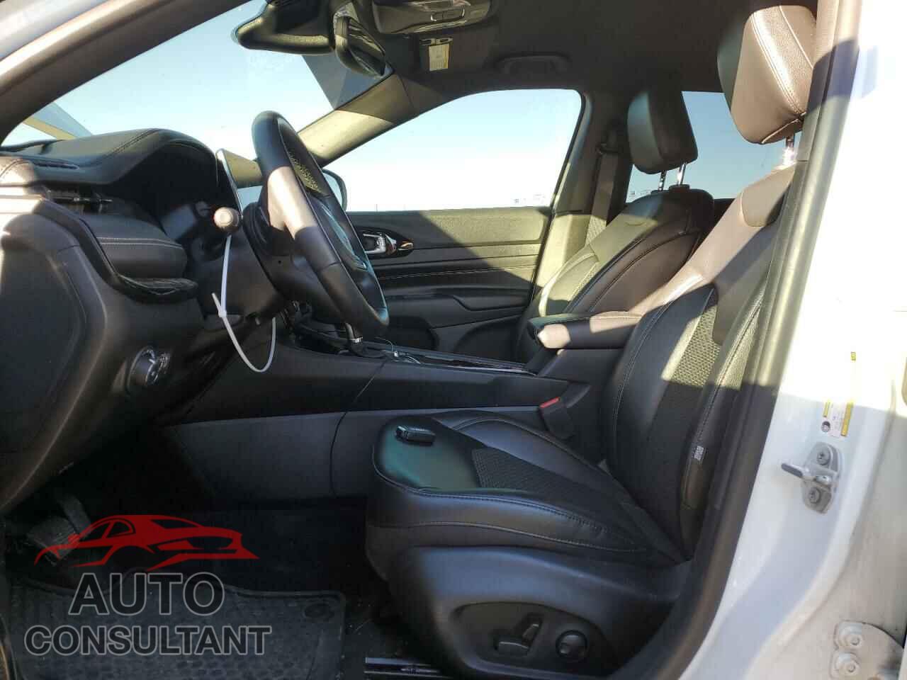 JEEP COMPASS 2022 - 3C4NJDBB9NT186916