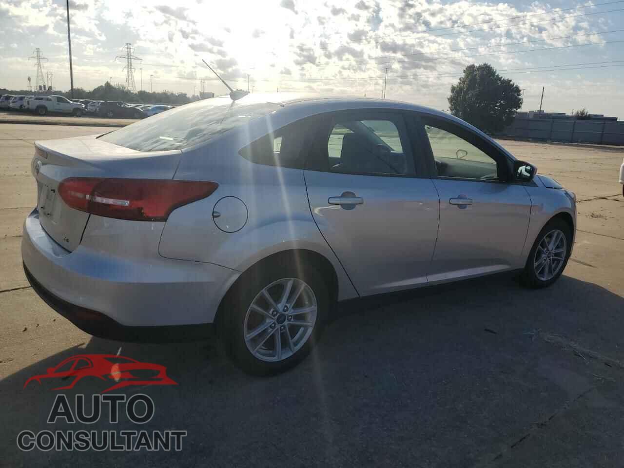 FORD FOCUS 2018 - 1FADP3F23JL309796