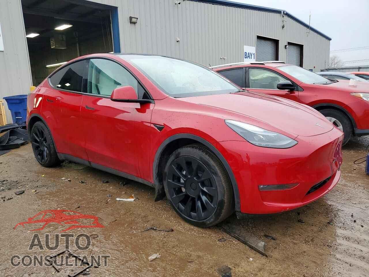 TESLA MODEL Y 2023 - 7SAYGAEE2PF773379