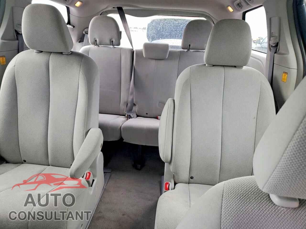 TOYOTA SIENNA 2012 - 5TDKA3DC2CS012518