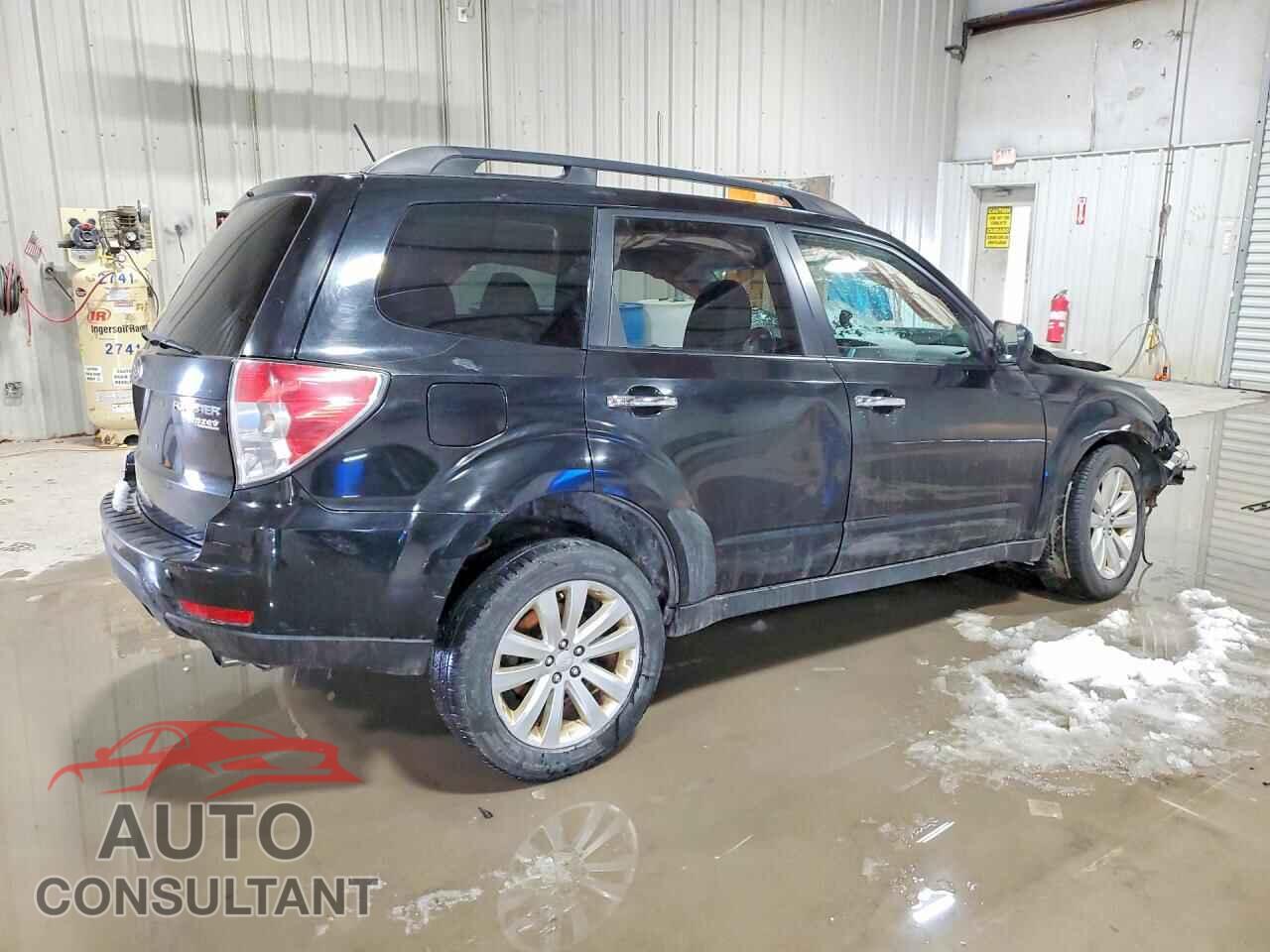 SUBARU FORESTER 2011 - JF2SHAECXBH713911