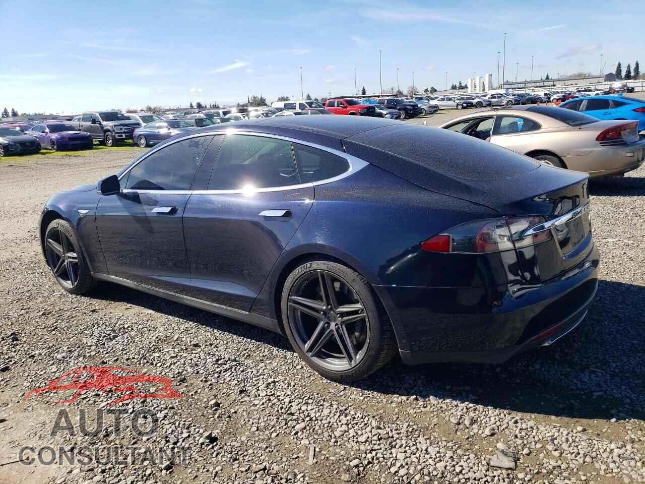 TESLA MODEL S 2013 - 5YJSA1DN9DFP13309