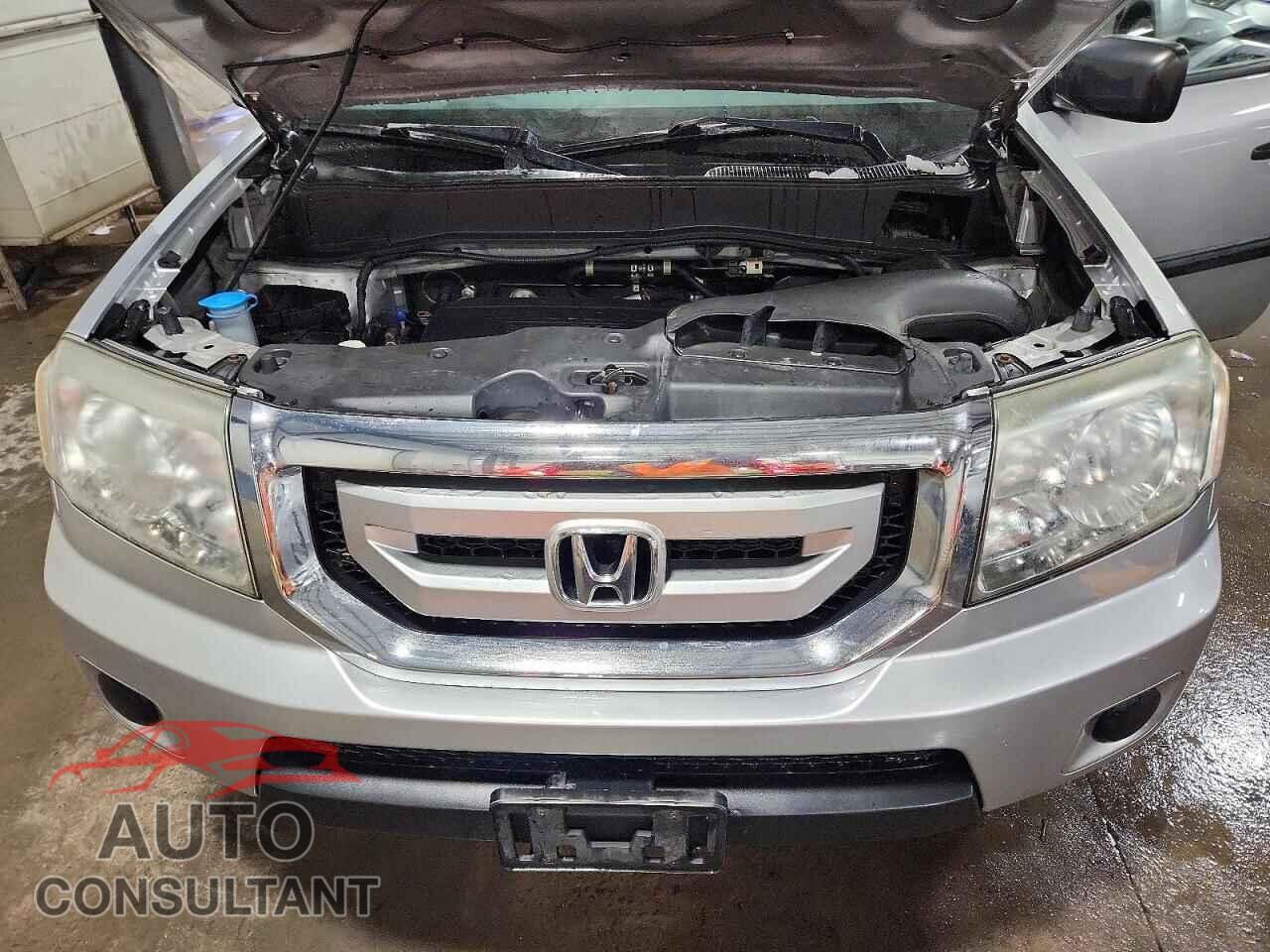 HONDA PILOT 2011 - 5FNYF4H24BB087520