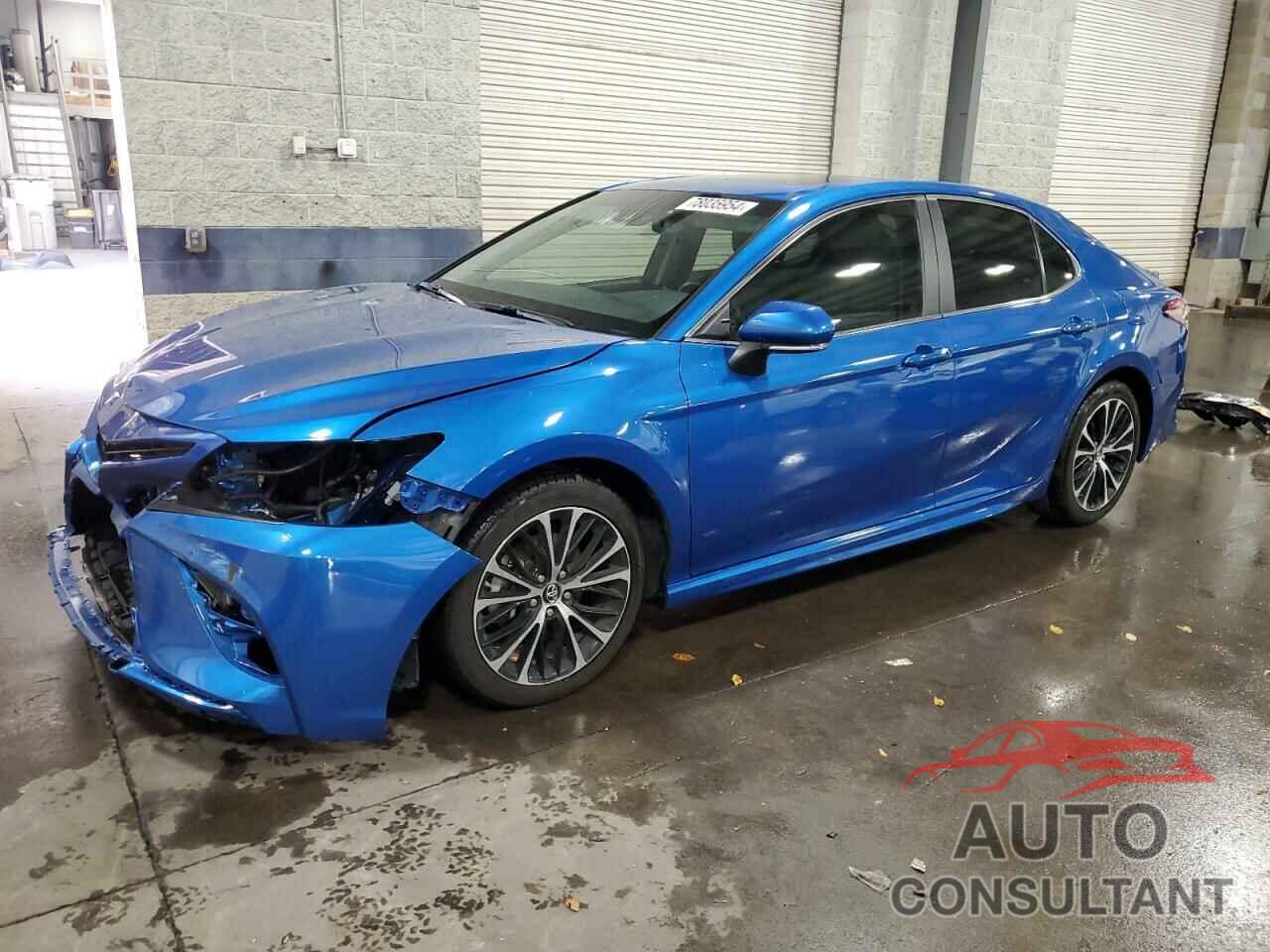 TOYOTA CAMRY 2018 - 4T1B11HK6JU020308