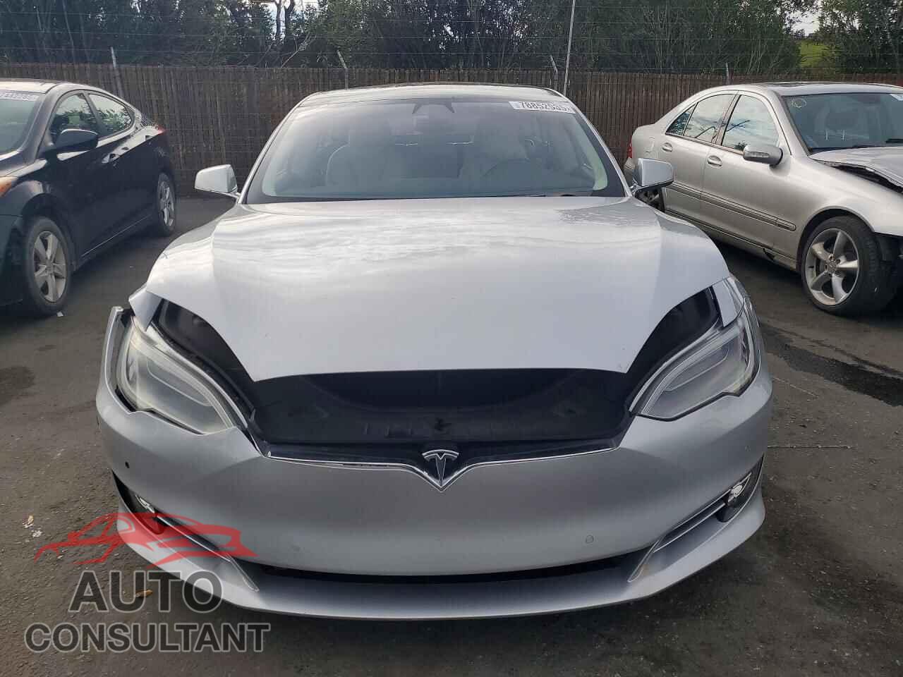 TESLA MODEL S 2018 - 5YJSA1E24JF246333