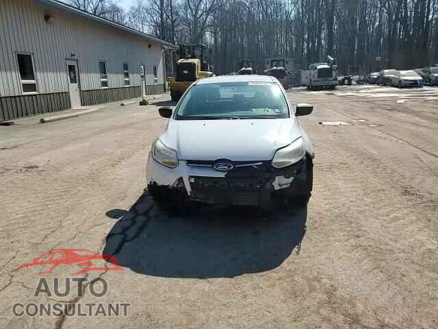 FORD FOCUS 2014 - 1FADP3E2XEL268235