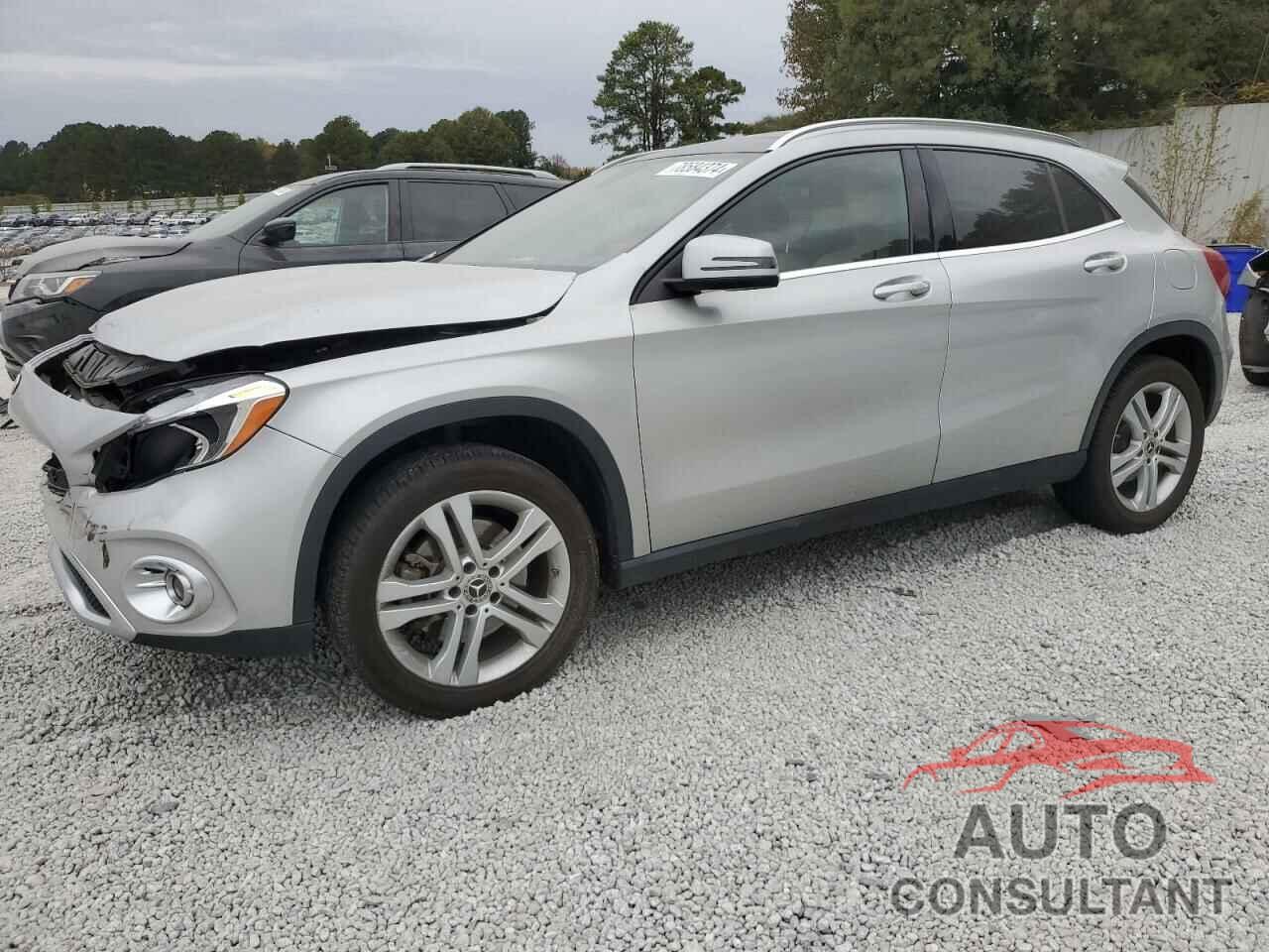 MERCEDES-BENZ GLA-CLASS 2018 - WDCTG4EB5JJ504298