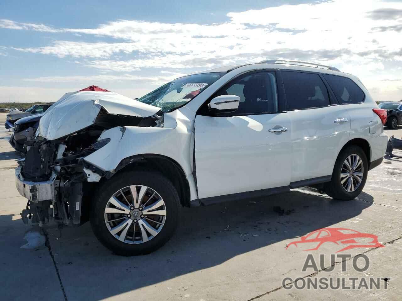 NISSAN PATHFINDER 2018 - 5N1DR2MN8JC624133