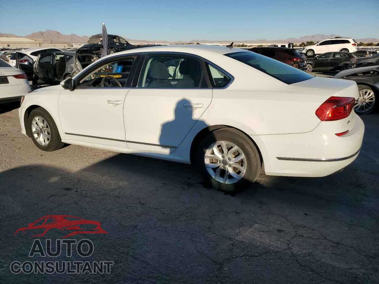 VOLKSWAGEN PASSAT 2016 - 1VWAT7A37GC059646