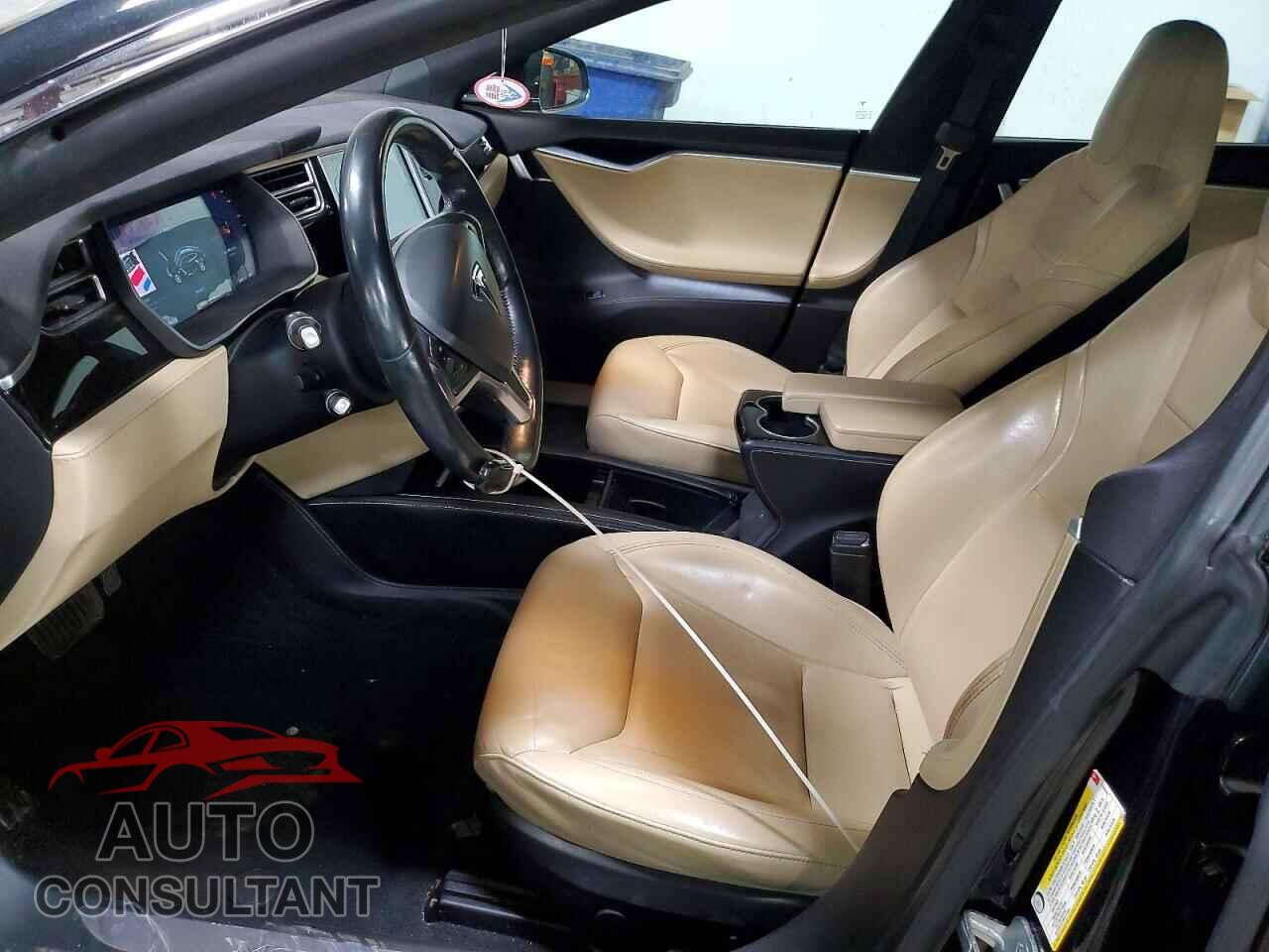 TESLA MODEL S 2015 - 5YJSA1E25FF117914