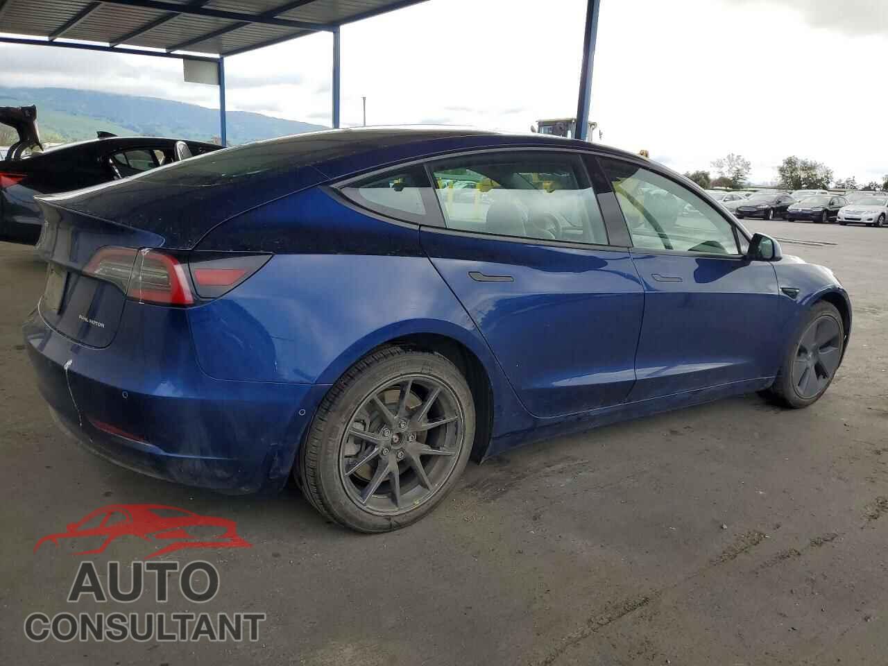 TESLA MODEL 3 2021 - 5YJ3E1EB7MF085375