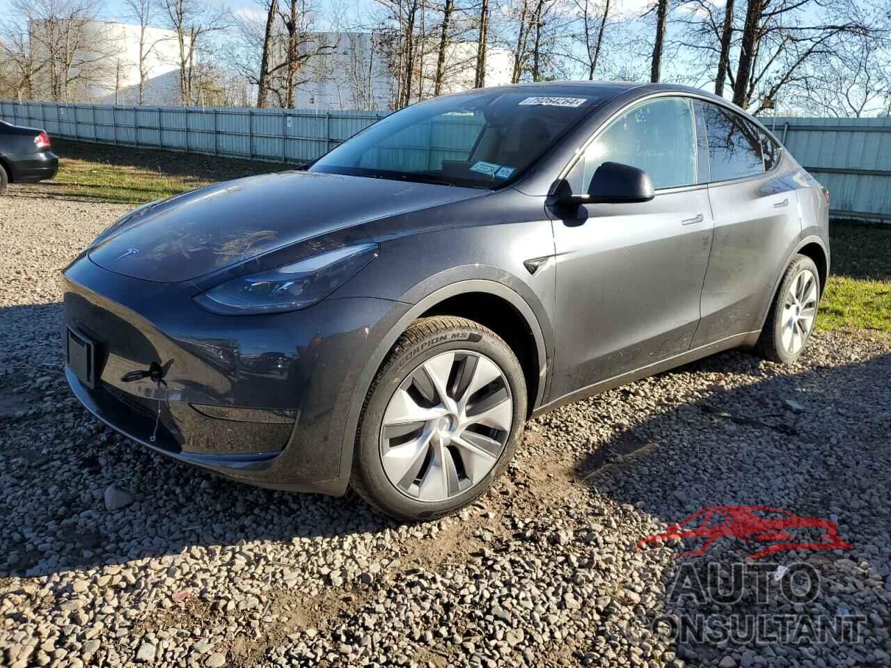 TESLA MODEL Y 2024 - 7SAYGDEE4RA230679