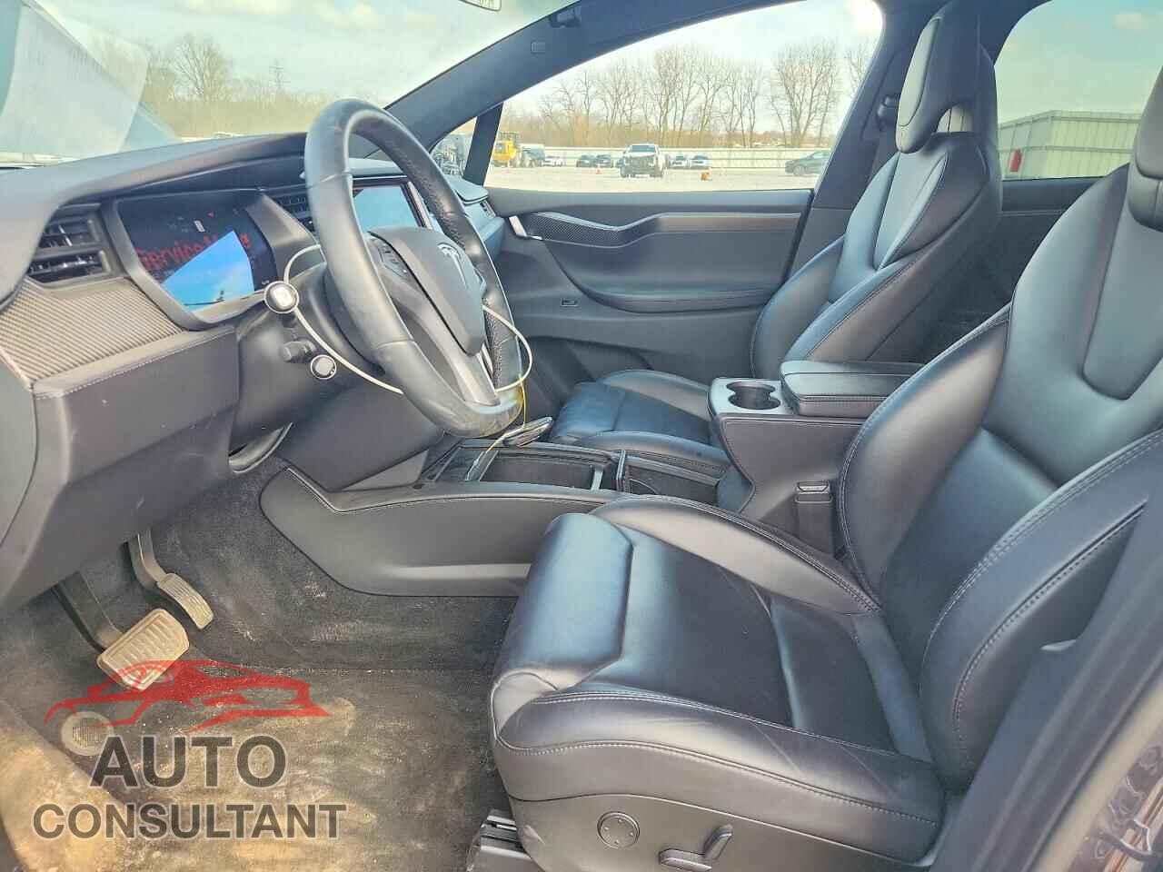 TESLA MODEL X 2018 - 5YJXCDE24JF115663