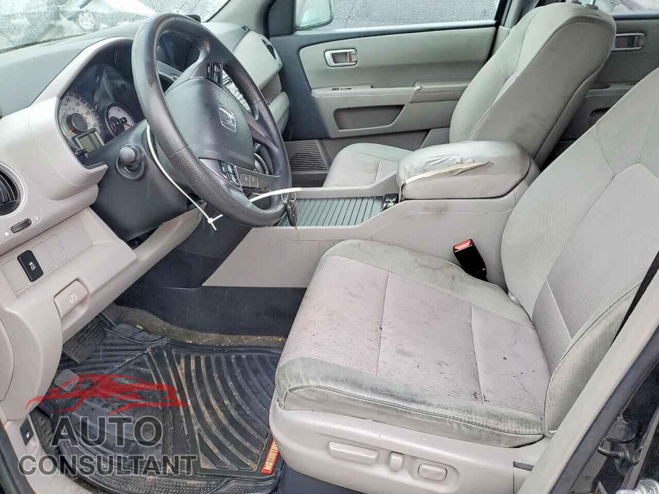 HONDA PILOT 2013 - 5FNYF4H46DB067550