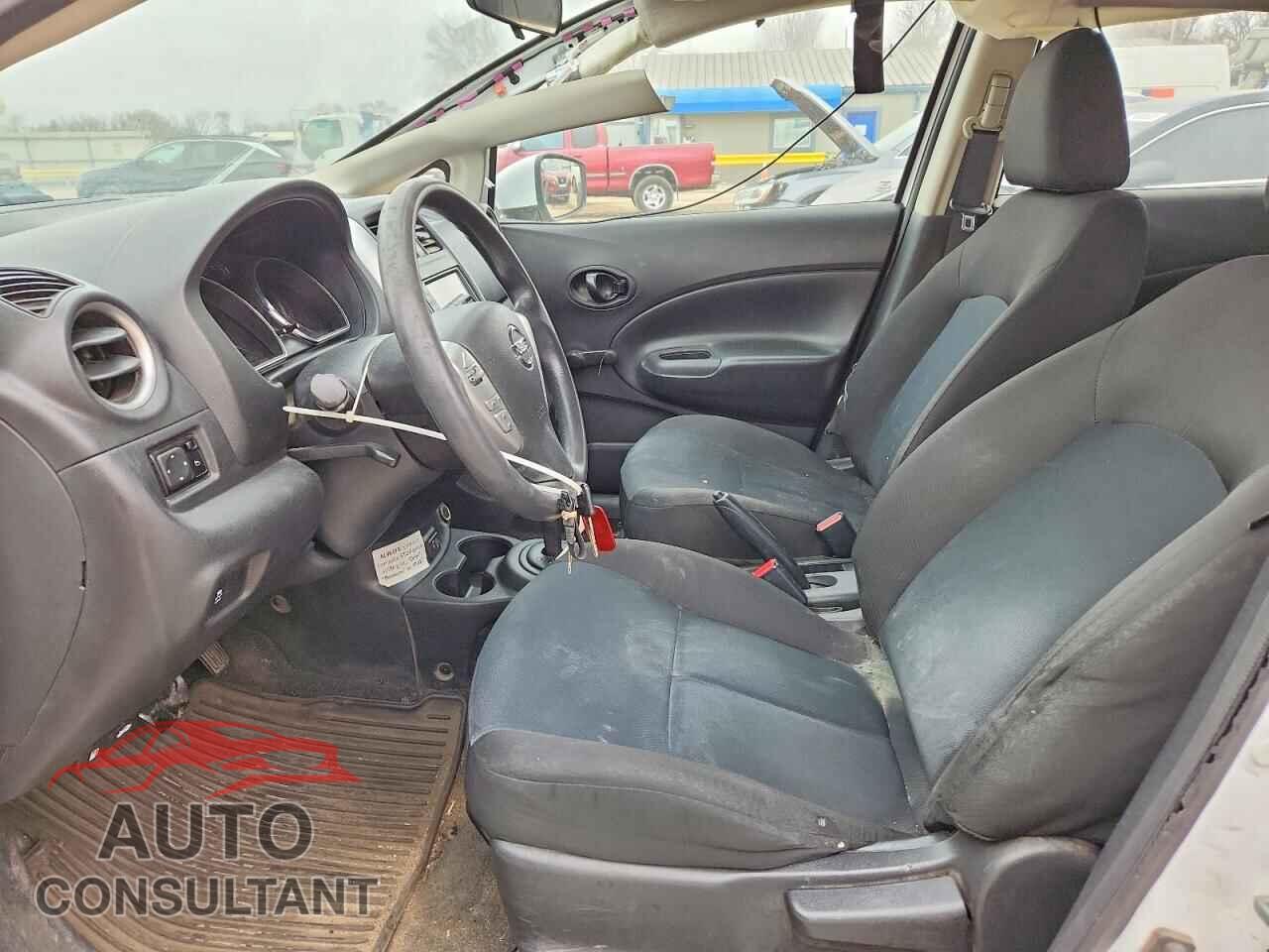 NISSAN VERSA 2019 - 3N1CE2CP3KL356082