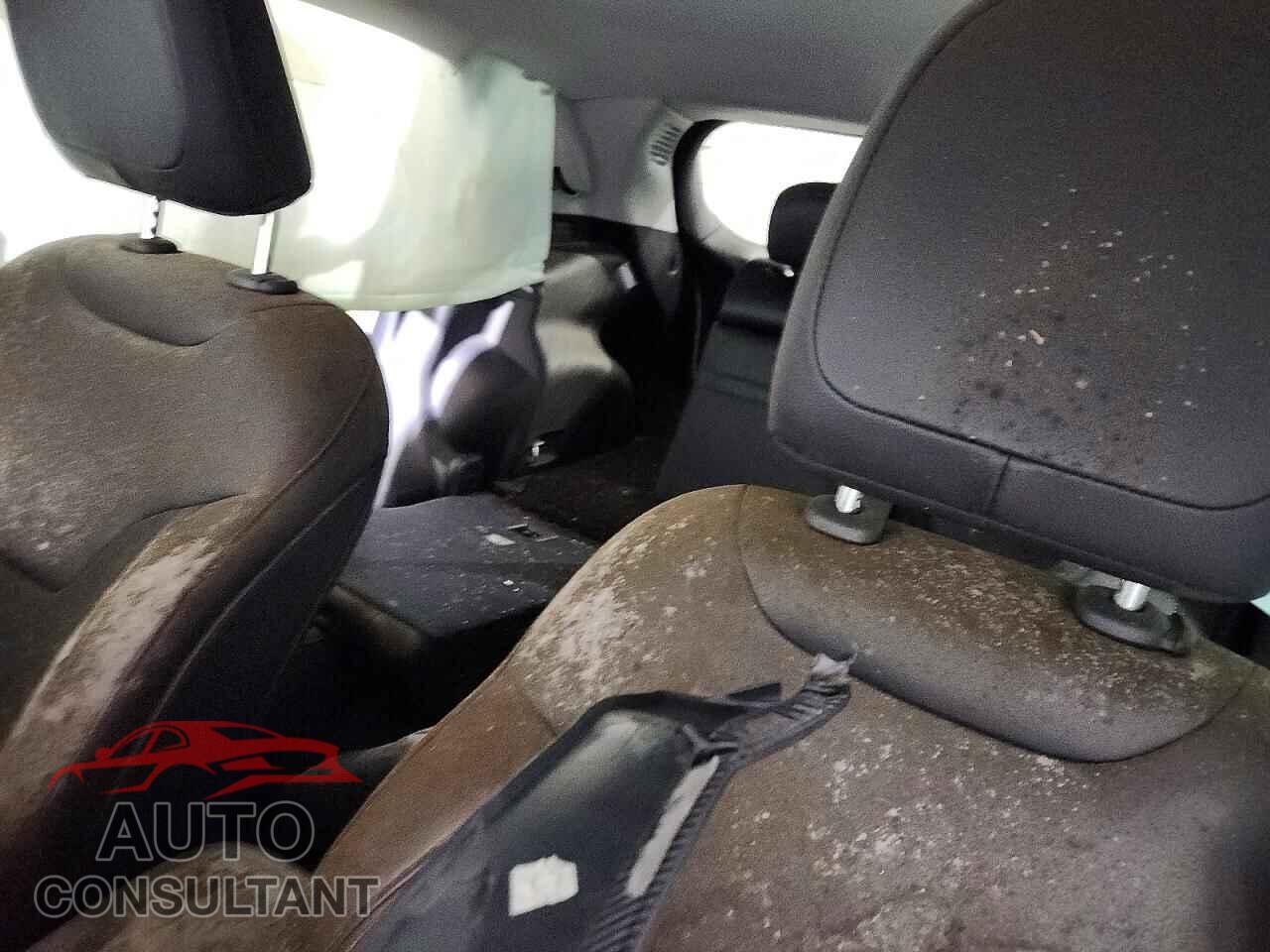JEEP COMPASS 2018 - 3C4NJDBB2JT483018