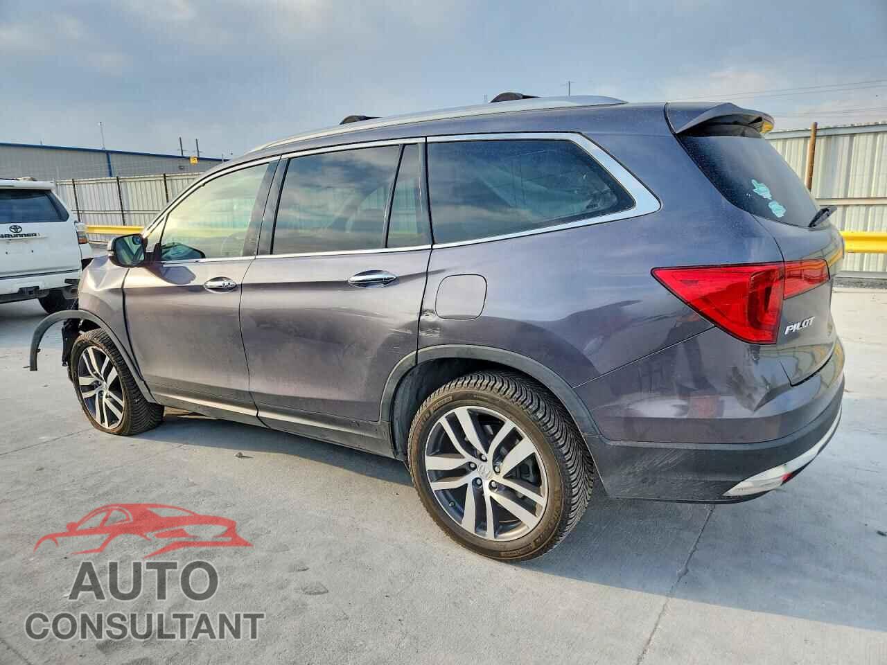 HONDA PILOT 2017 - 5FNYF6H03HB067780
