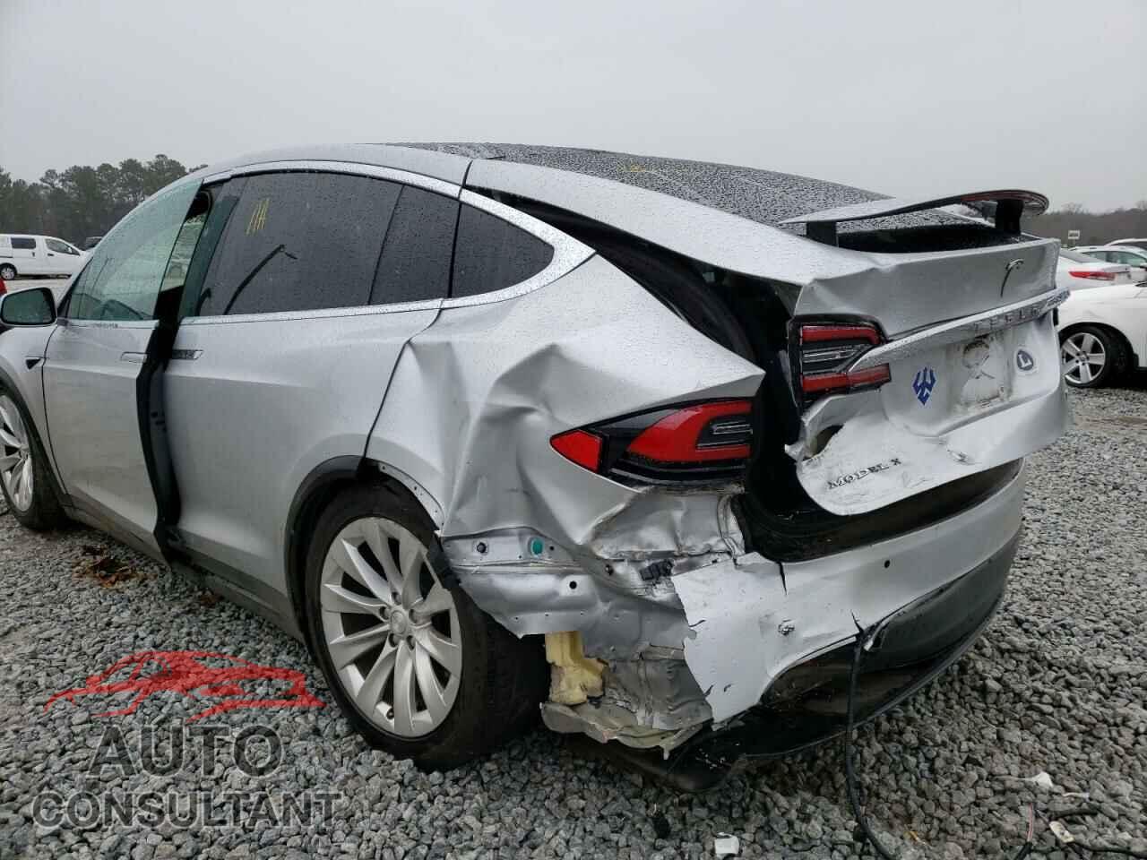 TESLA MODEL X 2018 - 5YJXCBE25JF103378