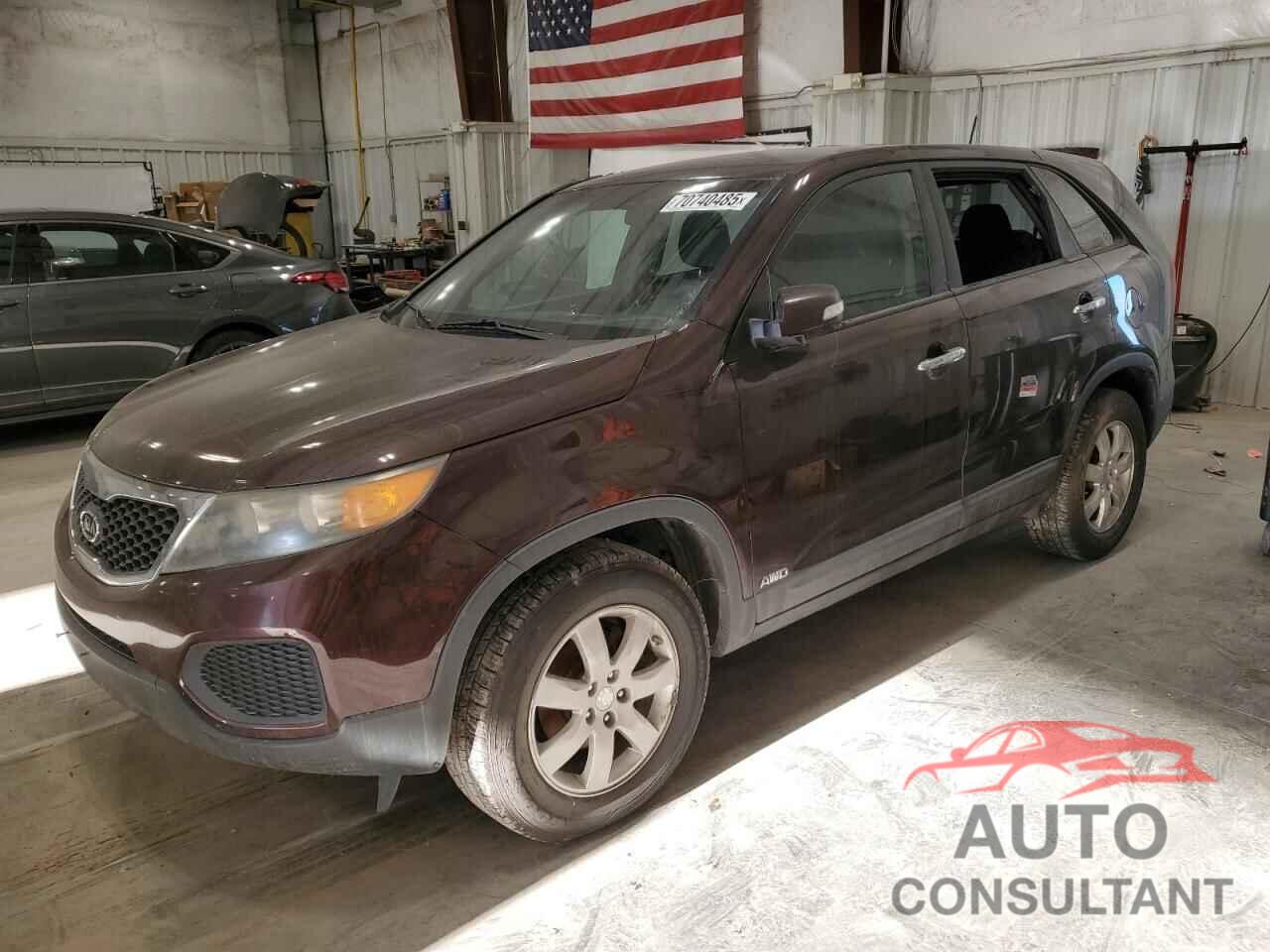 KIA SORENTO 2011 - 5XYKTCA10BG054033