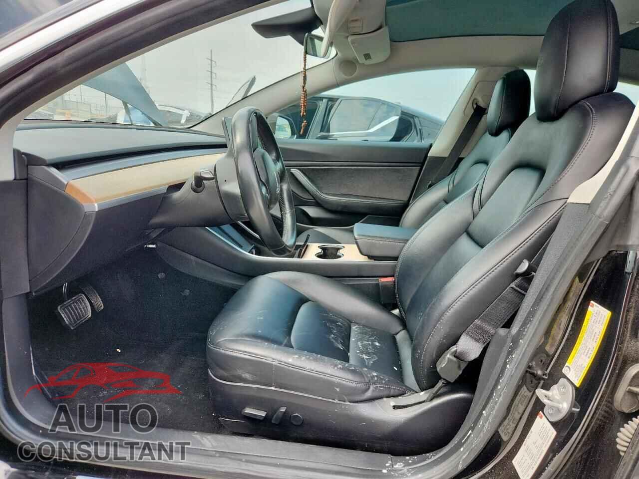 TESLA MODEL 3 2018 - 5YJ3E1EA5JF023573