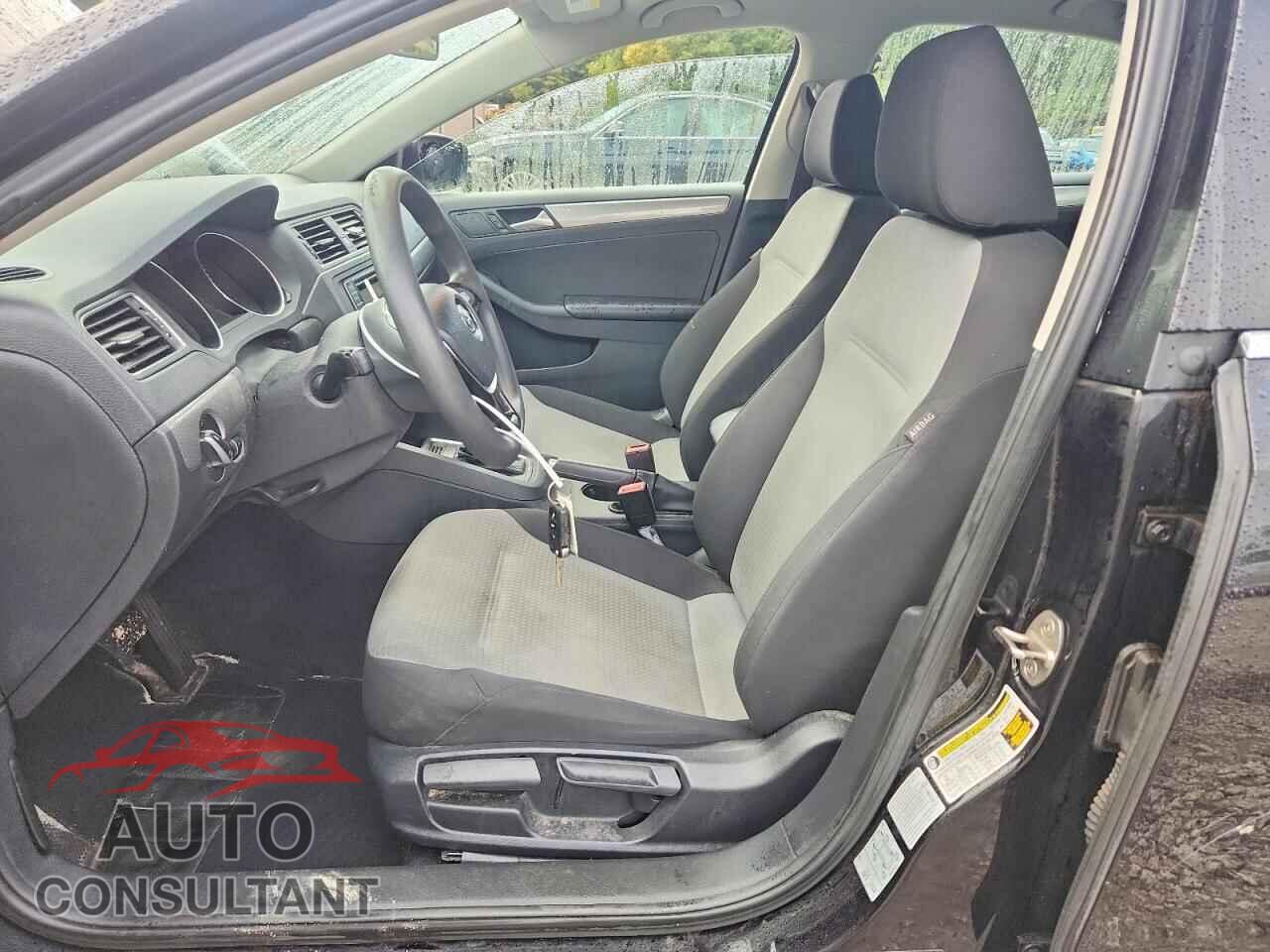 VOLKSWAGEN JETTA 2017 - 3VW2B7AJ4HM259051
