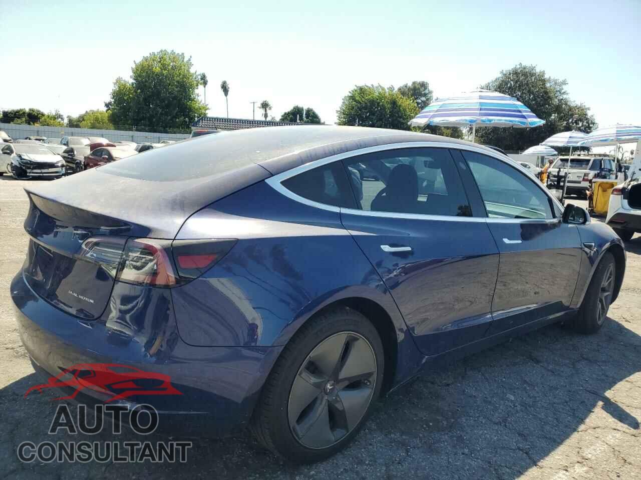 TESLA MODEL 3 2018 - 5YJ3E1EB4JF120370