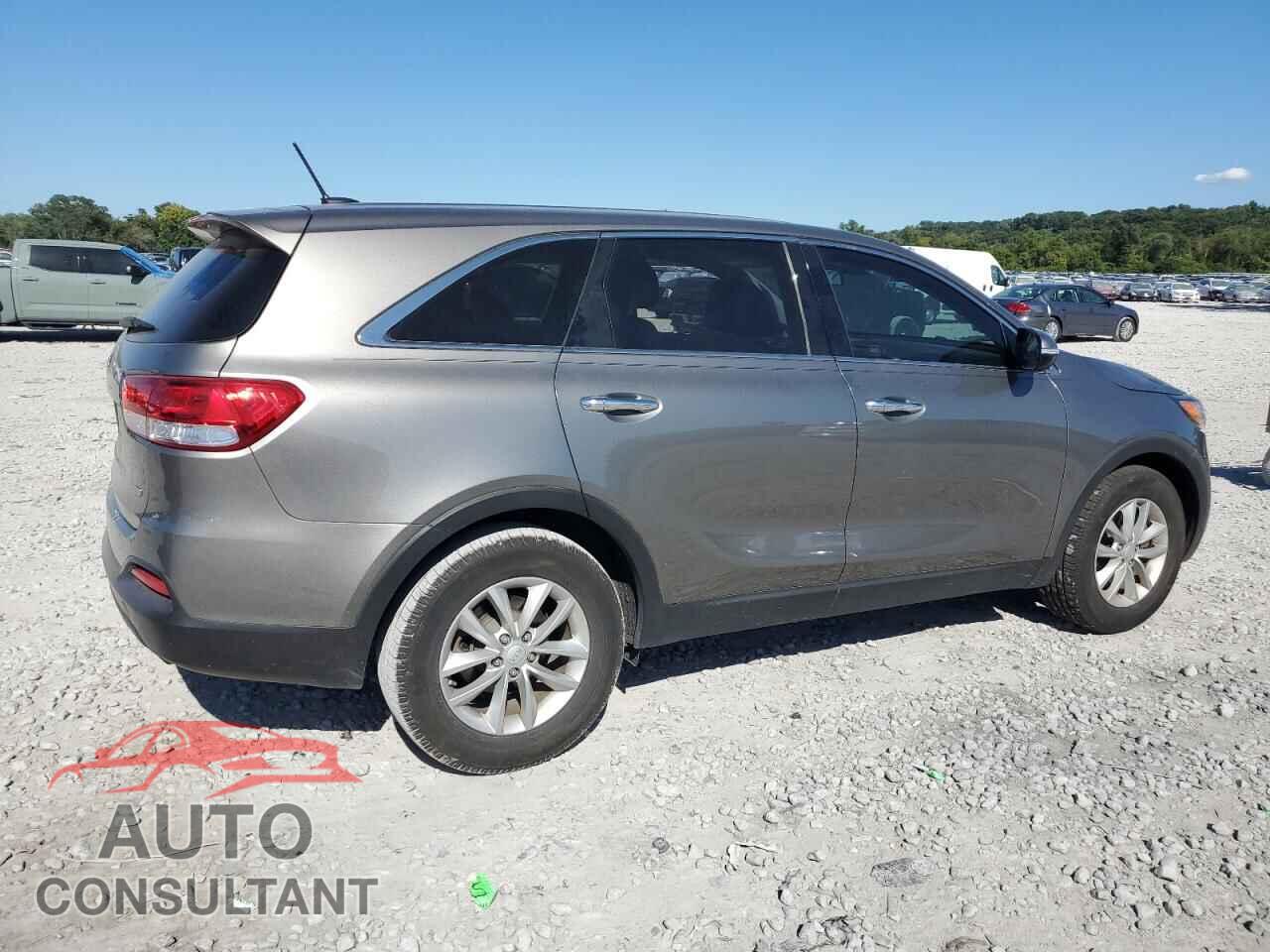 KIA SORENTO 2017 - 5XYPG4A30HG226989