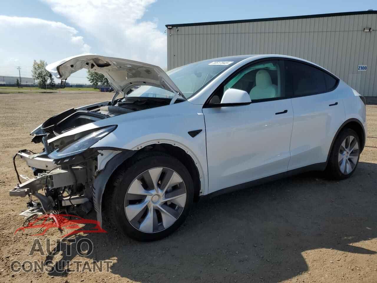 TESLA MODEL Y 2023 - LRWYGDEEXPC104060