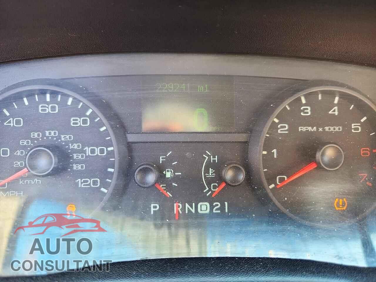 FORD CROWN VIC 2011 - 2FABP7EV8BX184552
