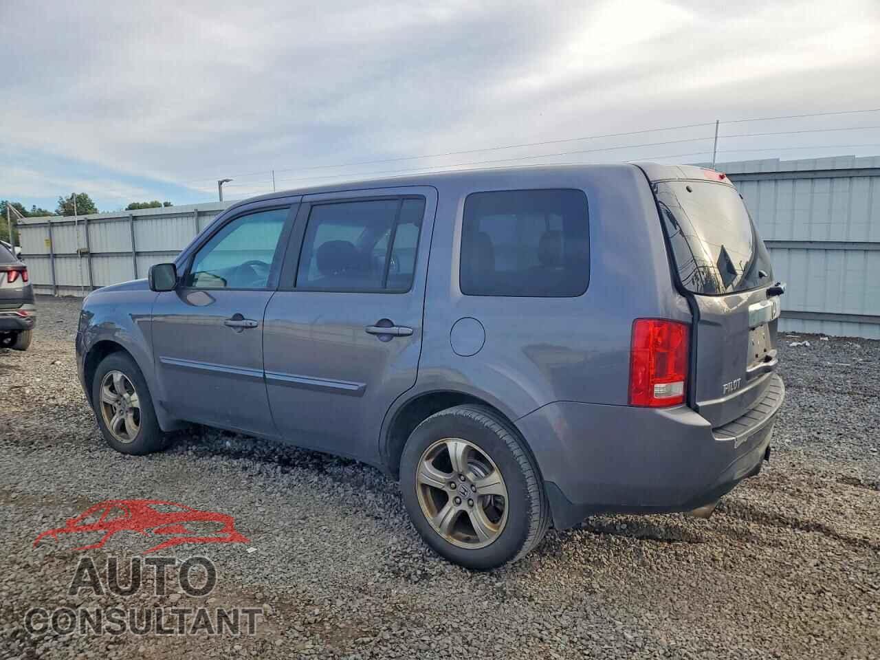 HONDA PILOT 2015 - 5FNYF4H78FB027578
