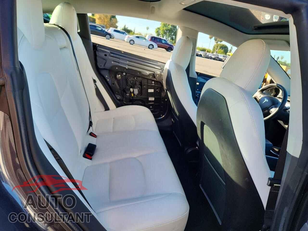 TESLA MODEL 3 2020 - 5YJ3E1EA2LF738118