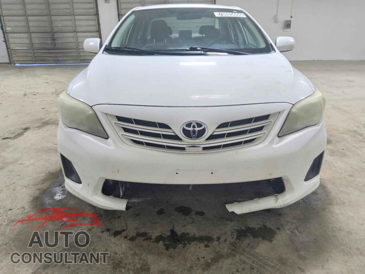 TOYOTA COROLLA 2013 - 2T1BU4EE3DC026810