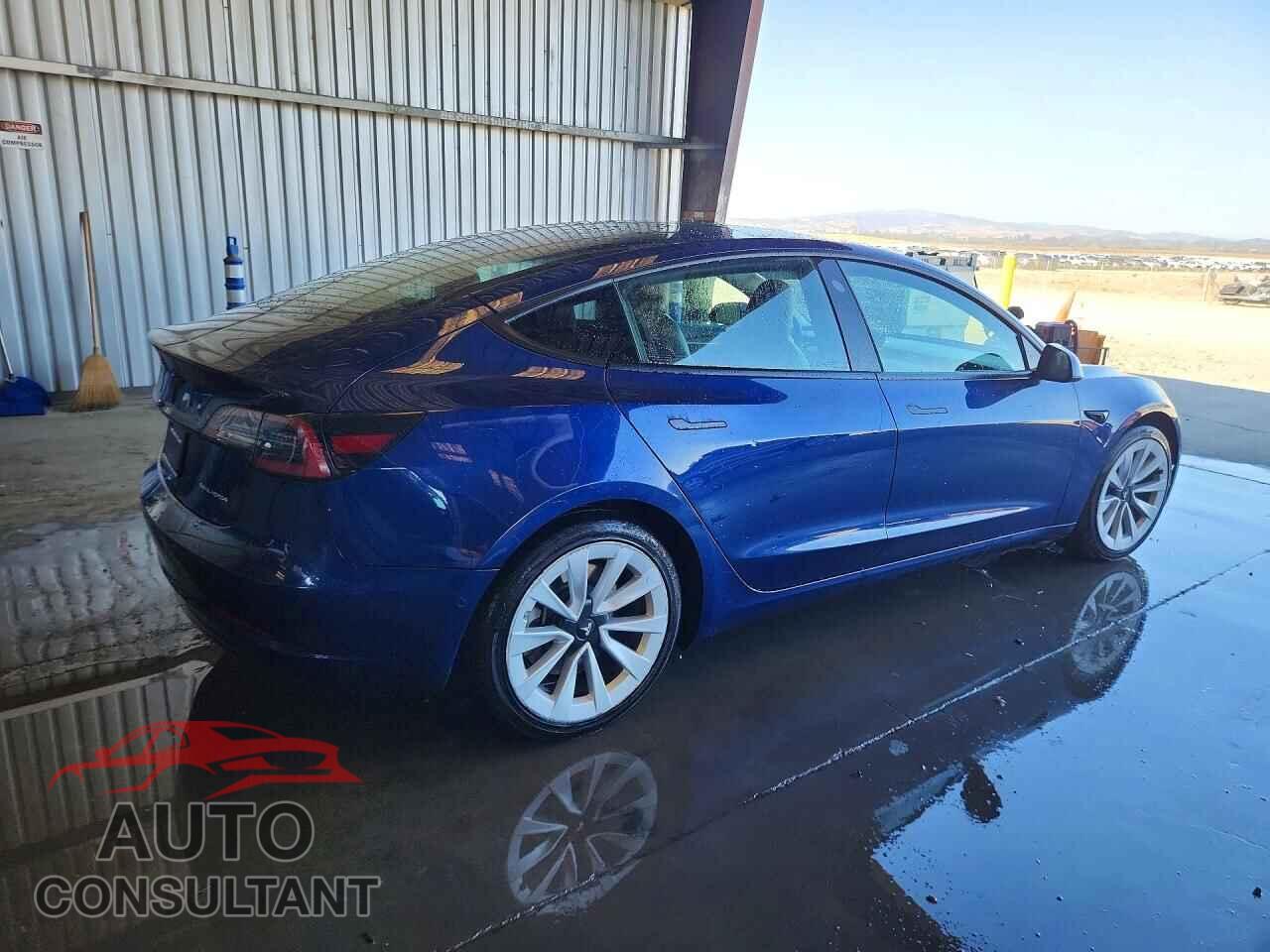 TESLA MODEL 3 2022 - 5YJ3E1EB7NF305017