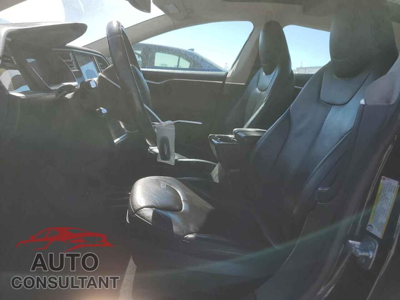 TESLA MODEL S 2015 - 5YJSA1H2XFFP73182