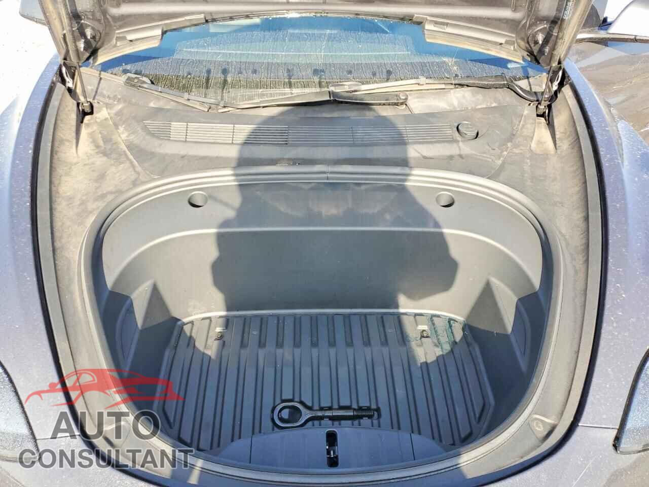 TESLA MODEL 3 2023 - 5YJ3E1EA4PF602689